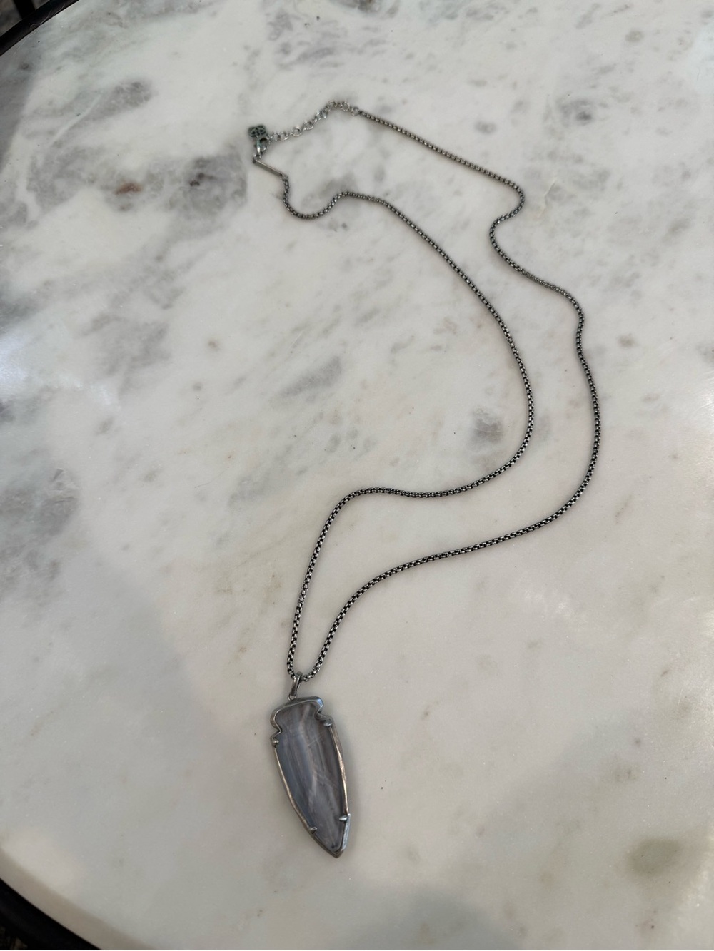Kendra Scott Gray Agate Arrowhead Pendant Necklace
